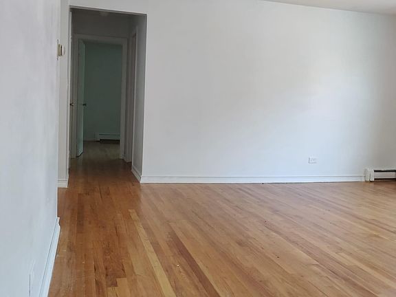 3rd image of 6921 N Ashland Blvd #A2