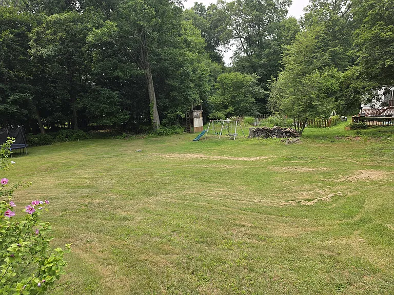 398 Convent Rd — Photo 48