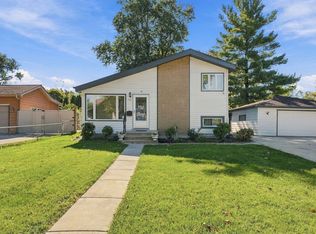 739 W Terrace St, Villa Park, IL 60181
