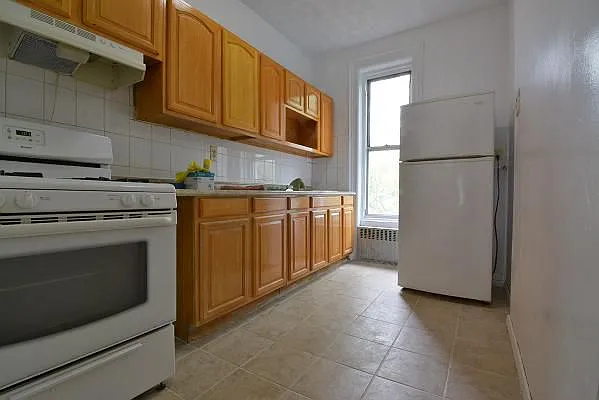 Rented by David Hirsch, LREB | media 25