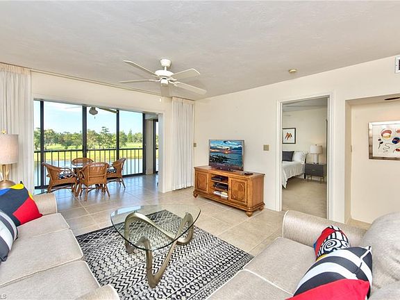 4th image of 400 Fox Haven Dr APT 4210