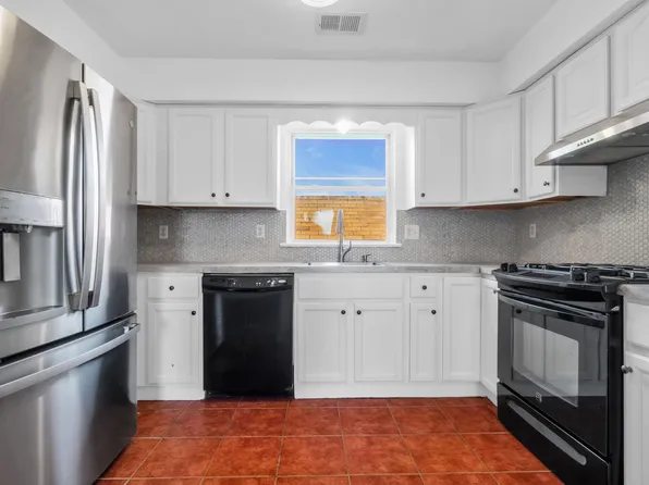 251 S 18th St Floor 2, Newark, NJ 07103