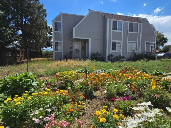 12056 E 25th Avenue, Aurora, CO 80010