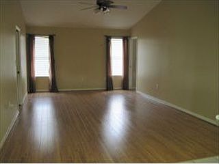 4th image of 1213 Sugar Creek Ln