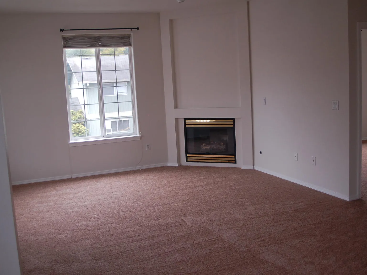 2 bed, 1079 sqft, $2,150 — Photo 4