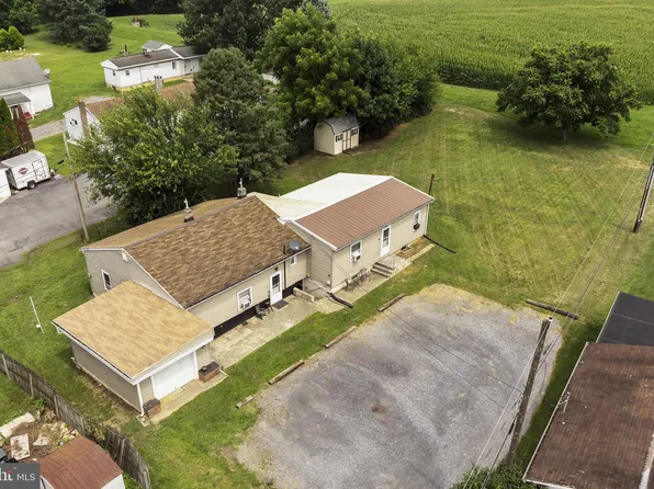 65 W Church A B C St, Stevens, PA 17578