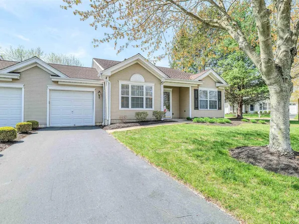 628 Regency Dr #628, Absecon, NJ 08205