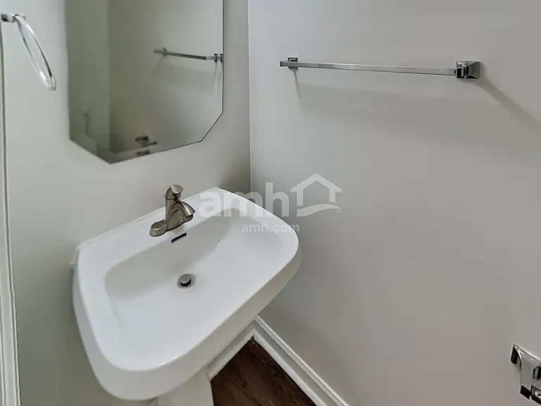 1106 Kerry Greens Dr — Photo 10