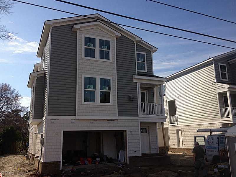 2nd image of 4625 Lee Ave