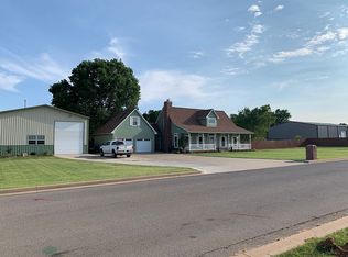 2400 Logan Rd, Weatherford, OK 73096