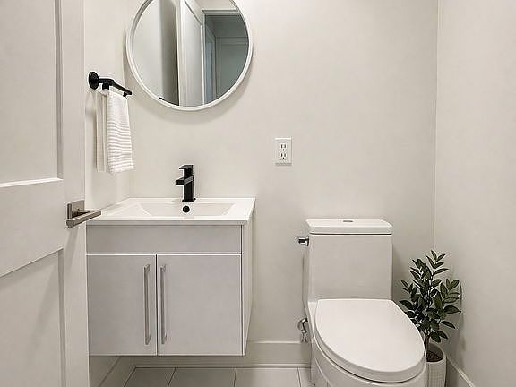 5th image of 6065 McLeod Rd #110