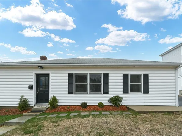 6 Winthrop St, Woonsocket, RI 02895