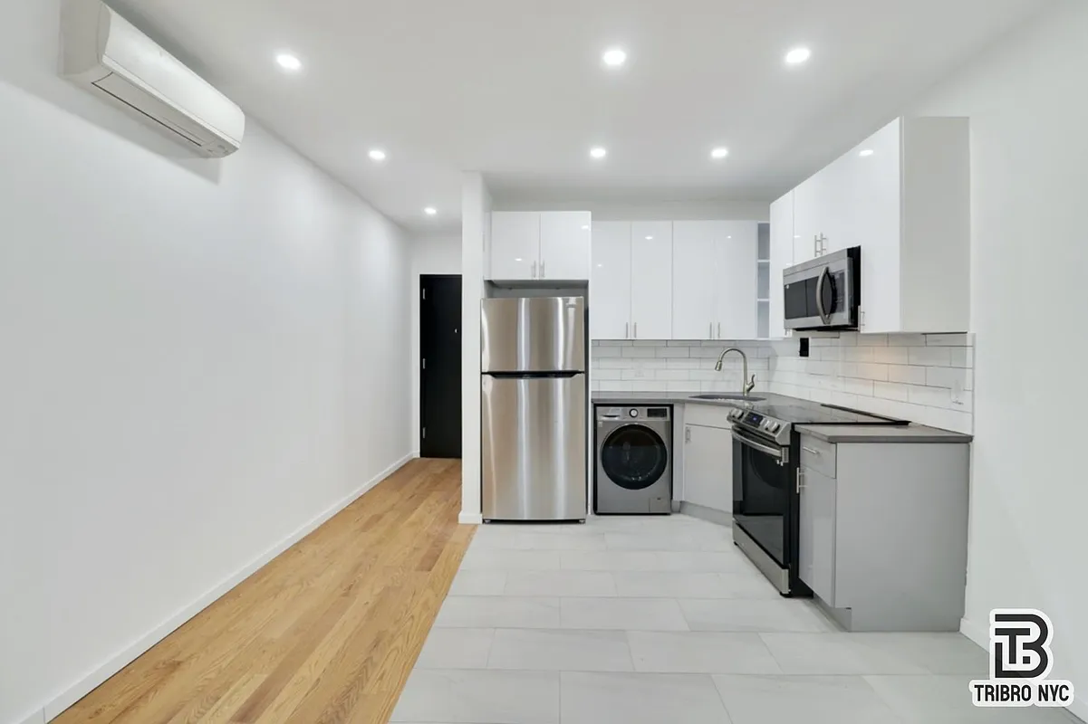 1721 East 8th Street 3D