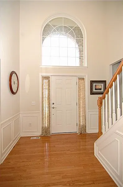 5 bed, 3.5 bath, 4164 sqft, $2,850 — Photo 3