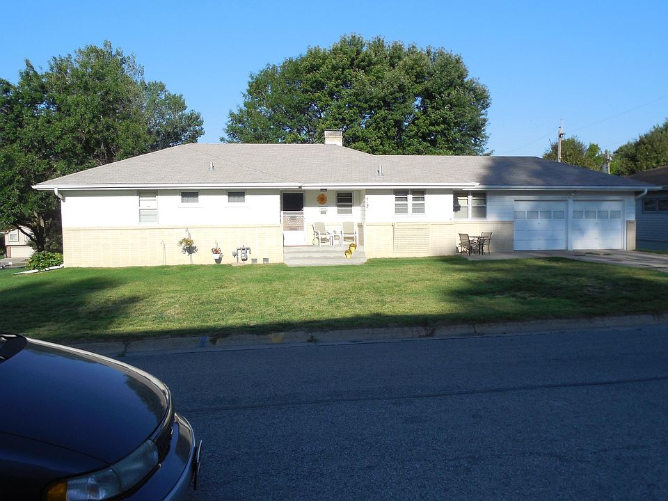 1st image of 3066 S 49th Ave