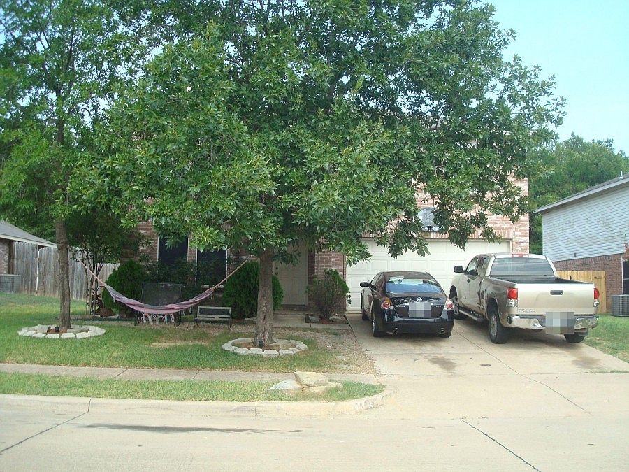 1st image of 3812 Summer Hill Dr