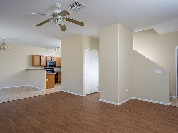 2nd image of 3728 E Drexel Manor Sv
