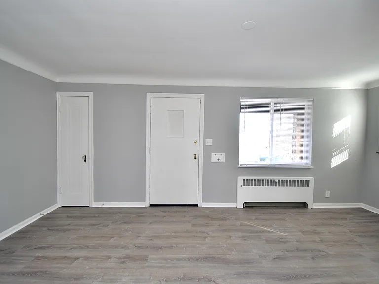 5219 Colerain Ave — Photo 5