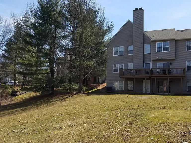 178 Queensbury Pl — Photo 14
