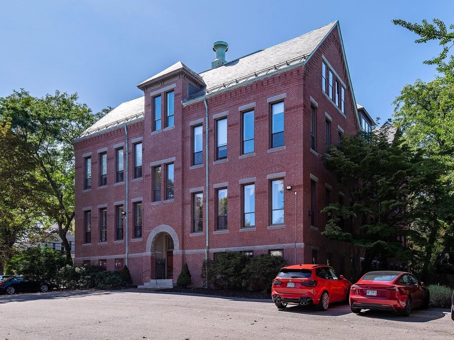 Whipple School Assoc. — Photo 1