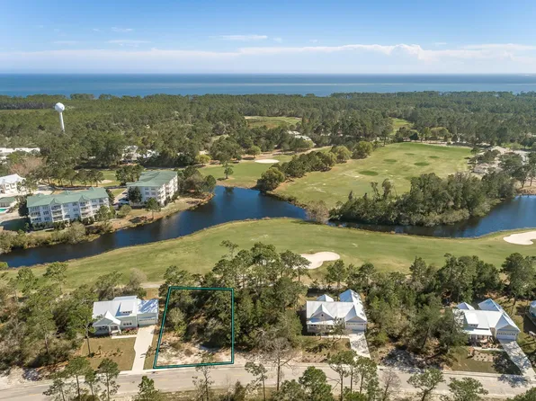 415 Royal Tern Way St, Lanark Village, FL 32323