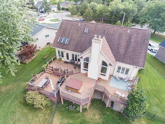 3rd image of 116 Archwood Cir