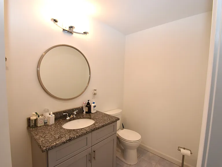 501 Old Village Cir — Photo 12