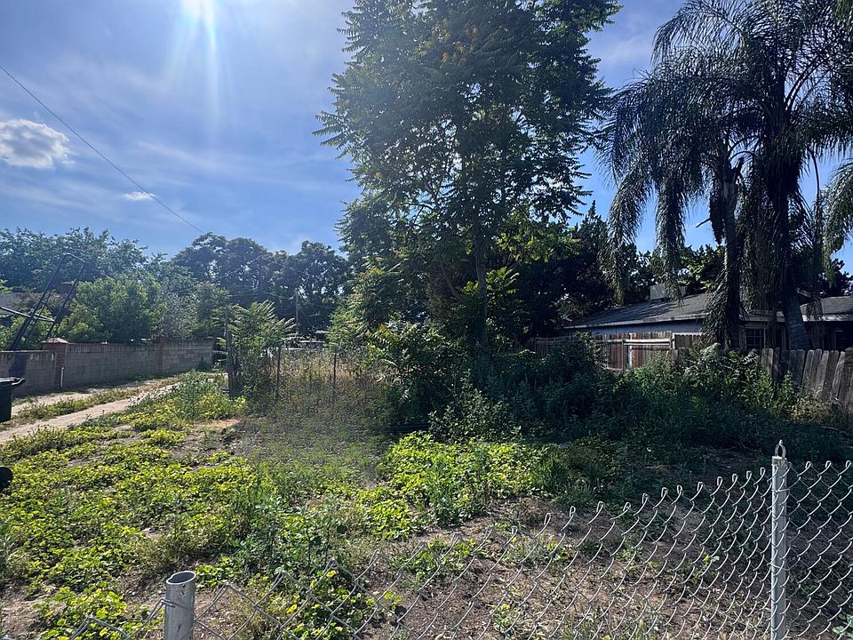 2nd image of 869 N Brundage Avenue