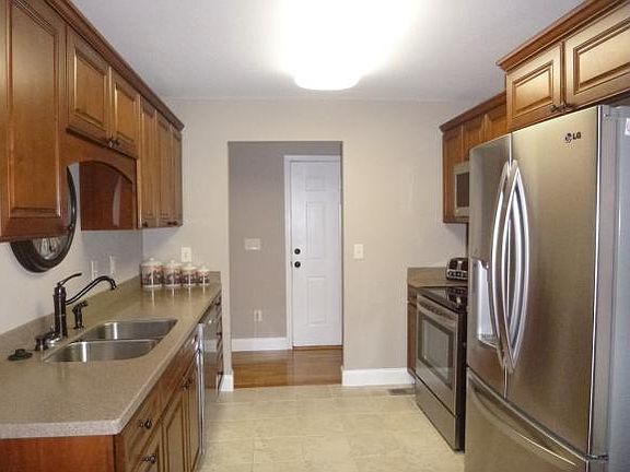 5th image of 4221 Anchor Pointe Dr