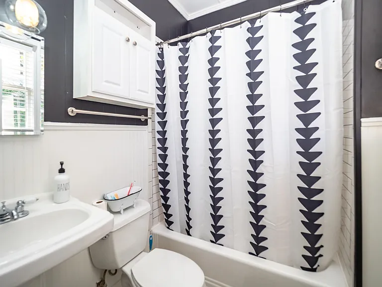 4110 Seminole Ave — Photo 4