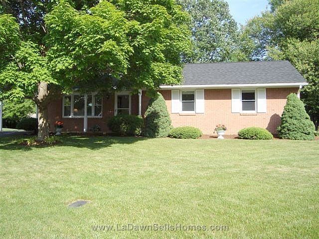 2nd image of 102 S Pope St