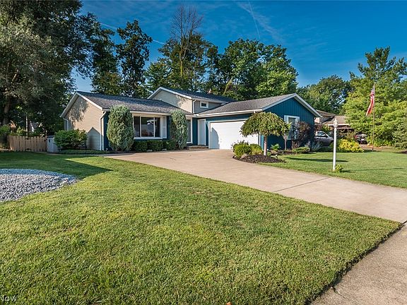 2nd image of 20297 Arlington Dr