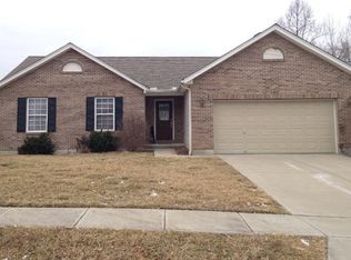 137 Paddlewheel Dr, New Richmond, OH 45157