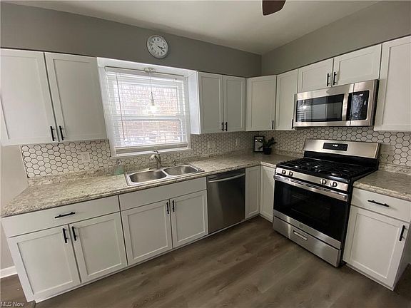 2nd image of 165 Kleber Ave