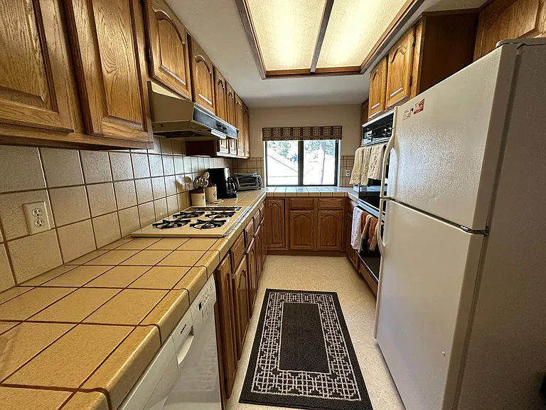 Furnished kitchen