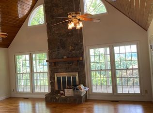 360 Berry Hollow Rd, Gurley, AL 35748