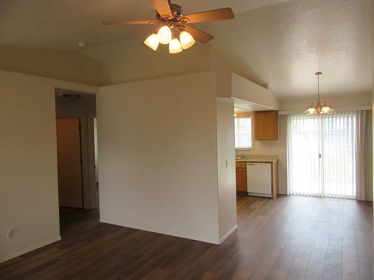 510 Lost Basin Ct — Photo 4