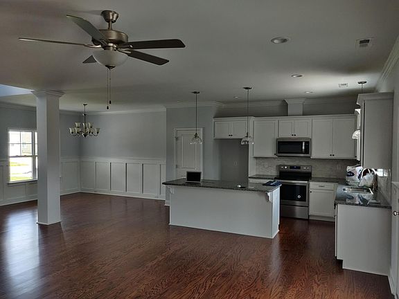2nd image of 2517 Charity Ln