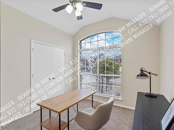 3rd image of 1118 Grace Dr