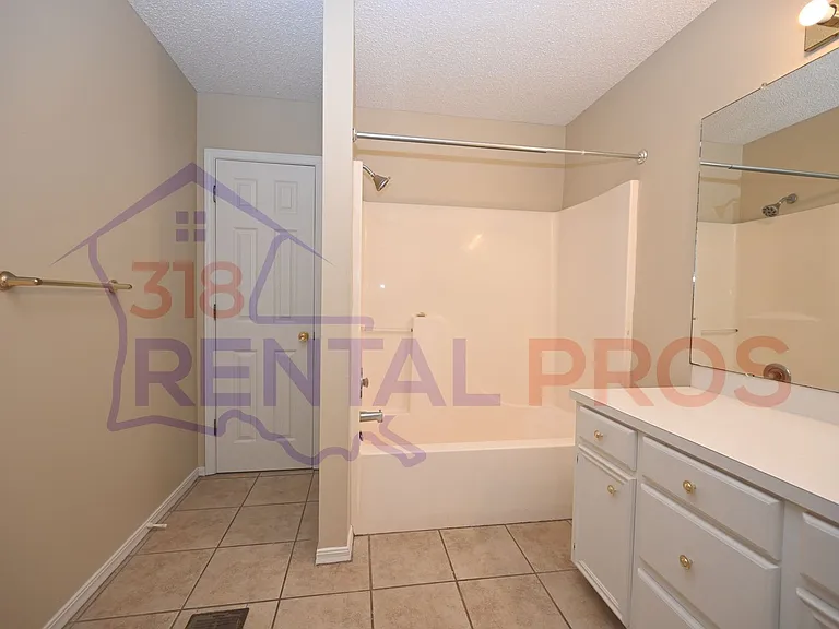2414 Misty Ln — Photo 24