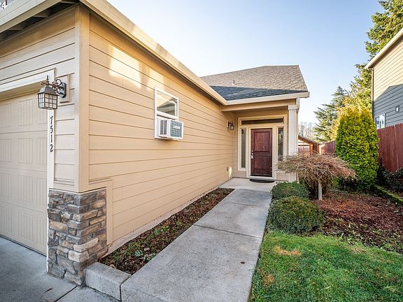 3rd image of 7512 NE 123rd Ct