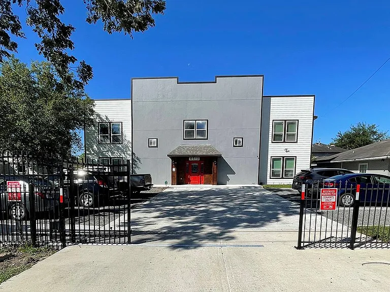 6510 Goforth St — Photo 1