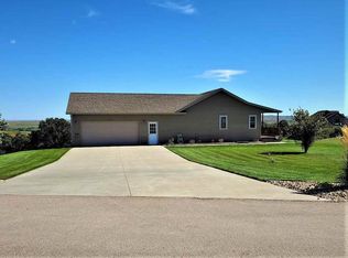 19220 Buckboard Cir, Belle Fourche, SD 57717