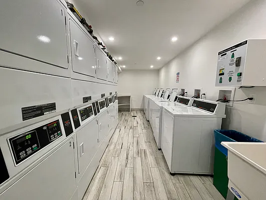 Rented by Avenues Real Estate | media 17