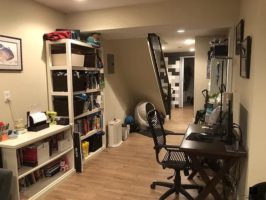 Rented by R New York | media 61