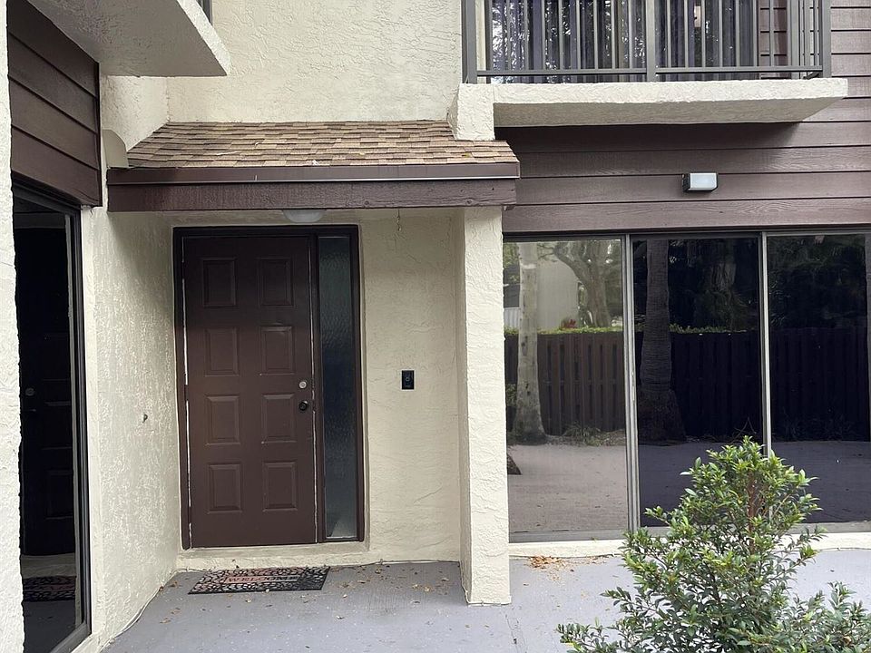1st image of 3373 Cocoplum Cir #3373