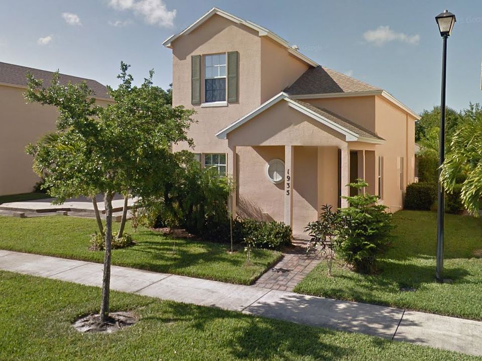 1st image of 1935 SE Oldsmar Dr