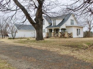 110 S 3rd Ave, Stroud, OK 74079
