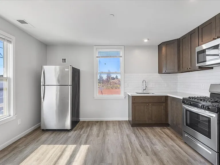 1201 Park St #1203 — Photo 5