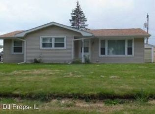 2416 11th St, Silvis, IL 61282